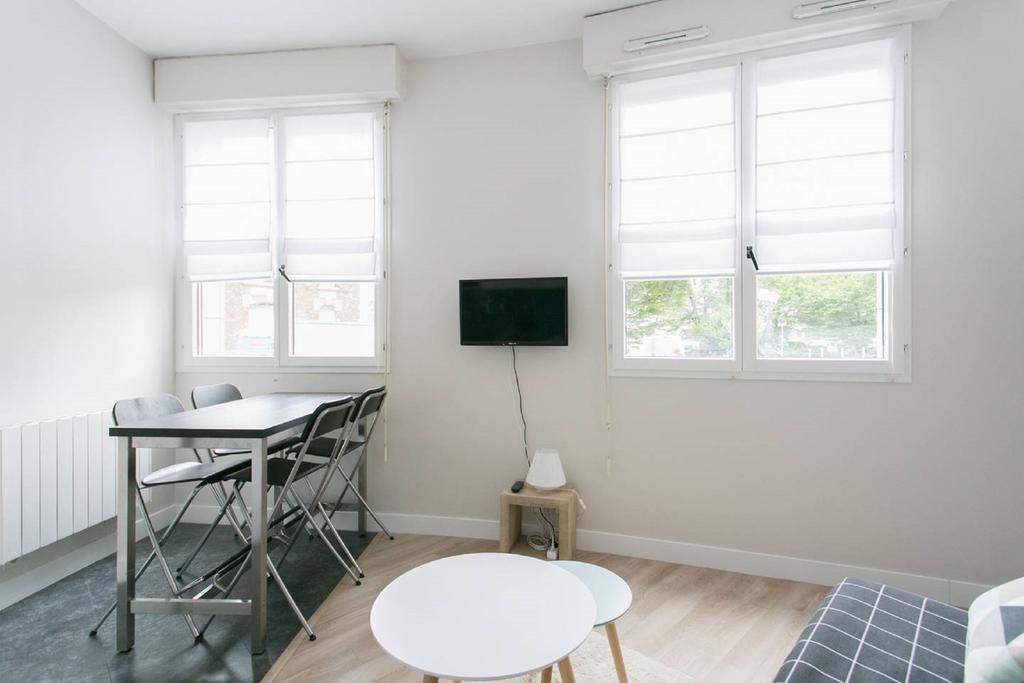 Le 10 Cosy Lägenhet Montrouge Exteriör bild